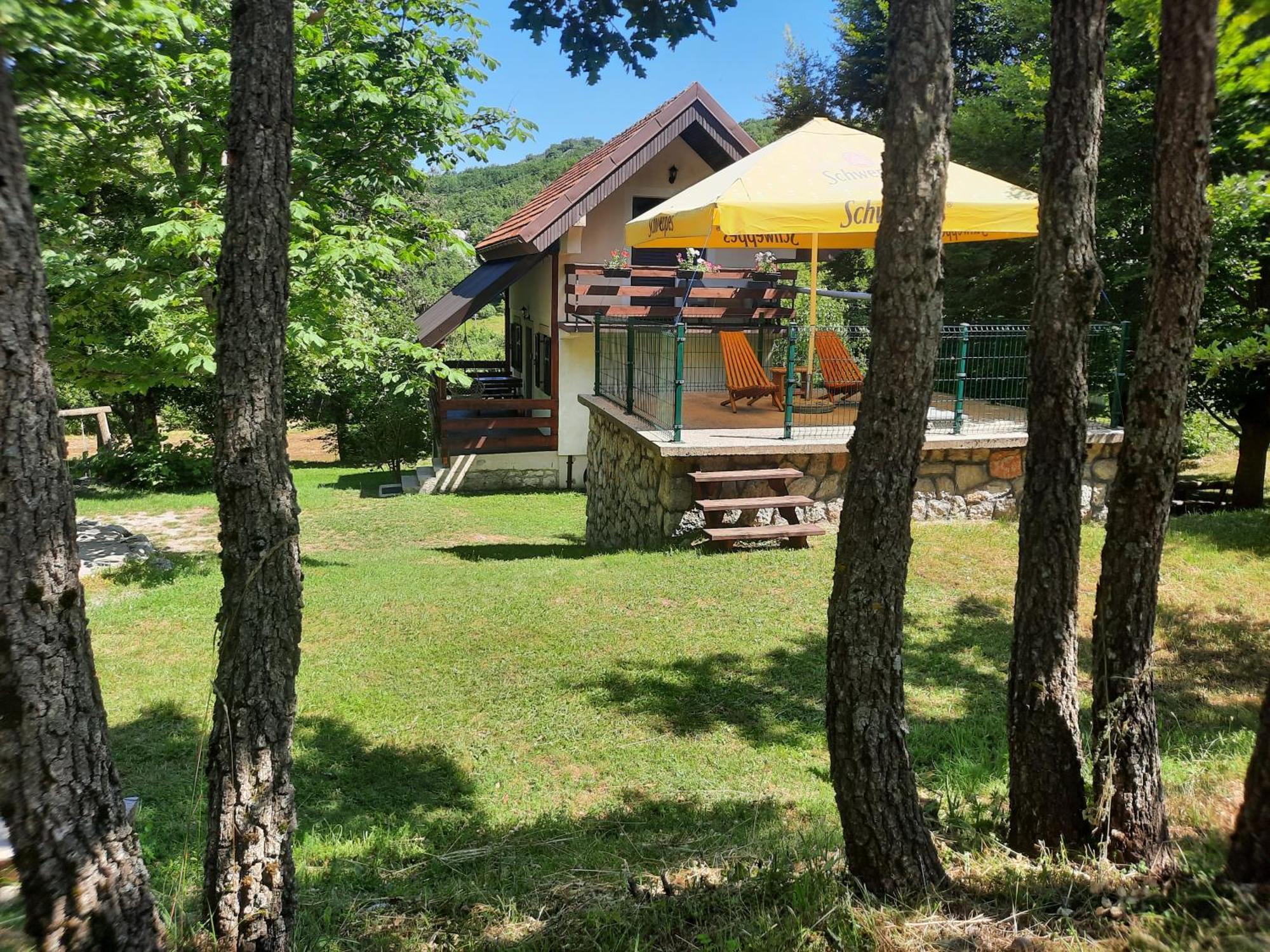 Lovcen4Me Villa Cetinje Eksteriør bilde