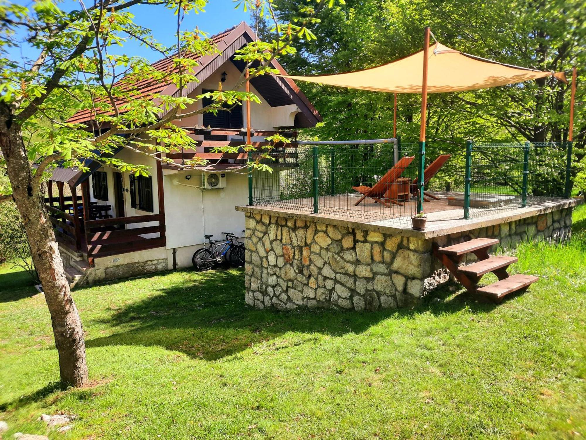 Lovcen4Me Villa Cetinje Eksteriør bilde